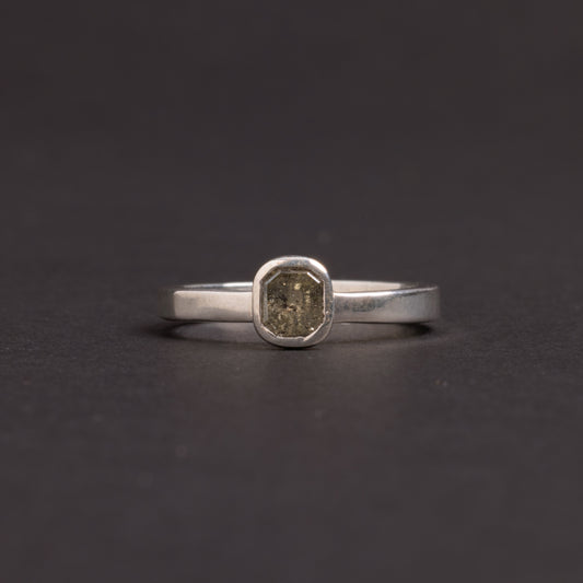 Anello Incluso