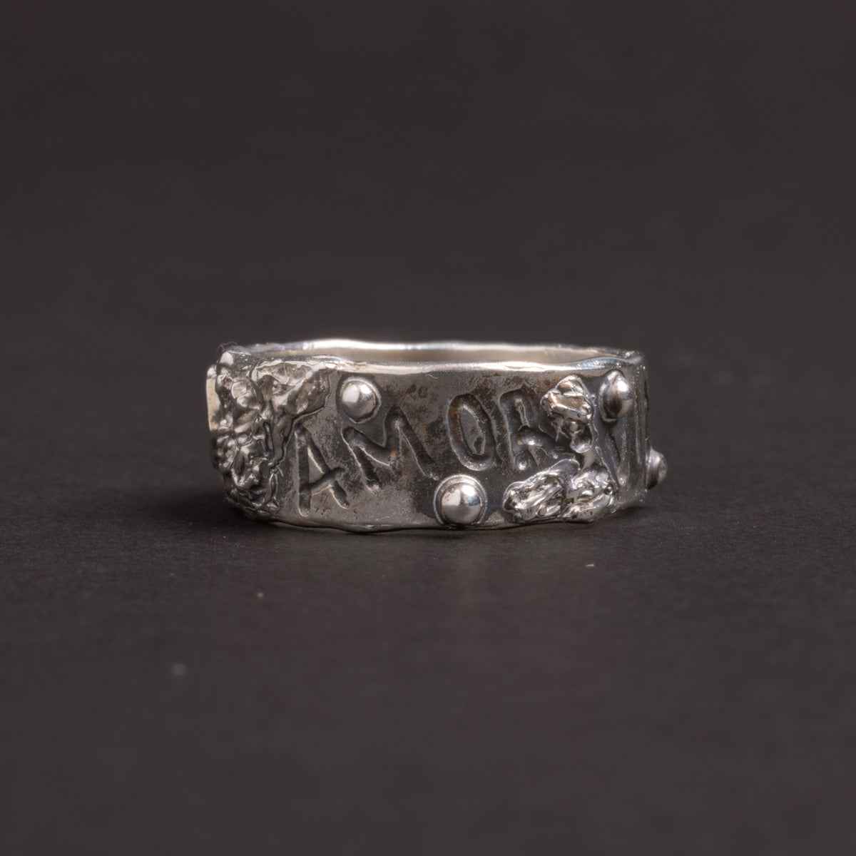 anello AMOR VINCIT OMNIA